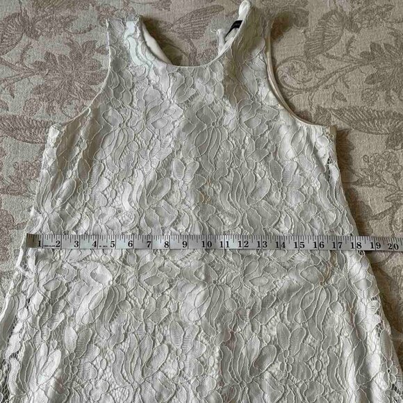Tommy Hilfiger Lace Overlay Floral Dress in White  Size 4 - Picture 9 of 11